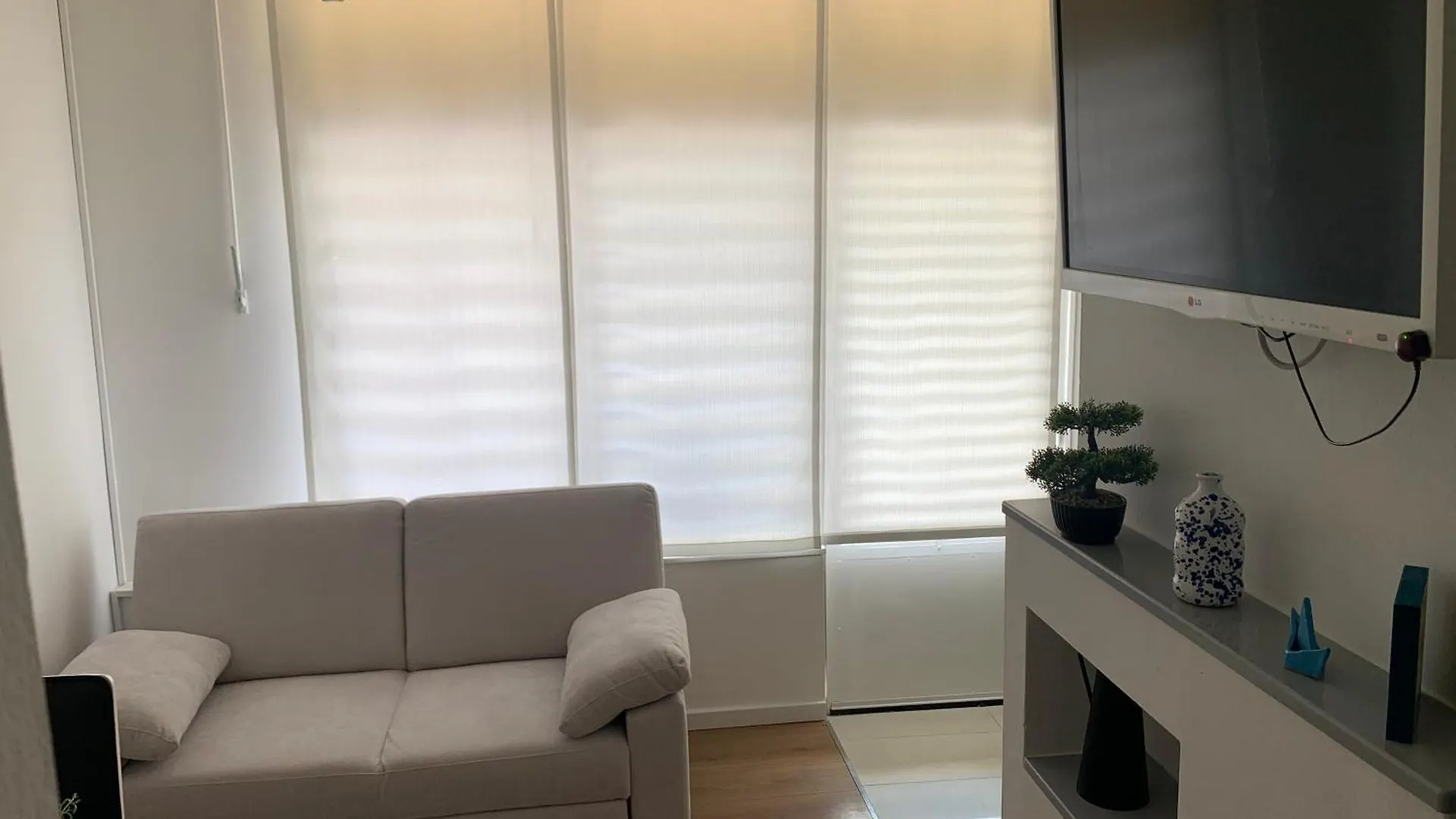 Apartment Modern Studio Near Znjan Beach 0*, Split